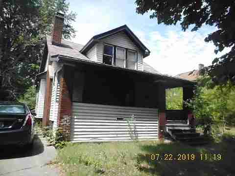 11375 Belleterre (2)_m.jpg